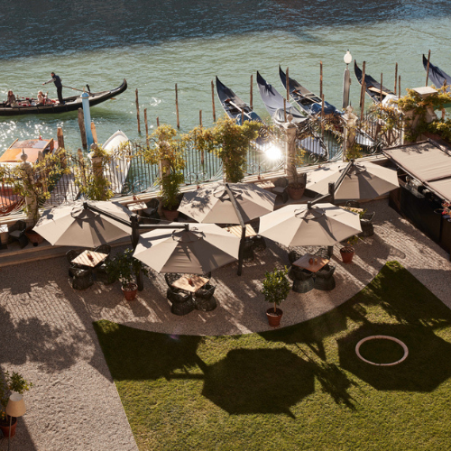 HOT SUMMER DEAL – UP TO 30% OFF BEACH UMBRELLAS!